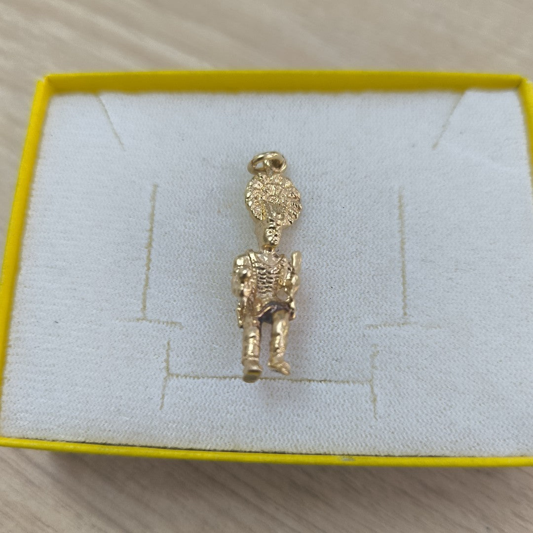 DIJE ORO 10 K 7,20 GRMS (SEMINUEVO)