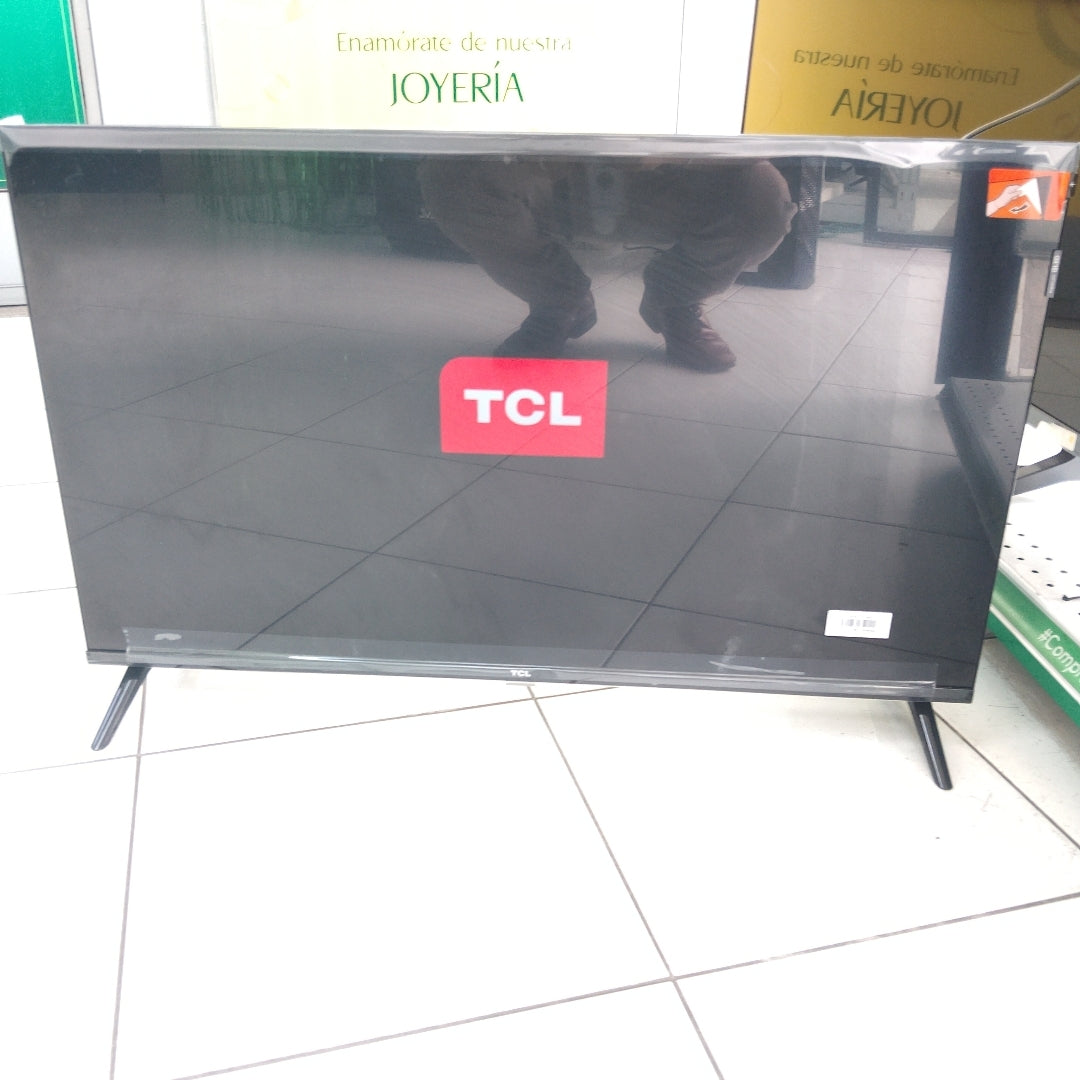 PANTALLA TCL 32Q2K 32" QLED 4K (SEMINUEVO)