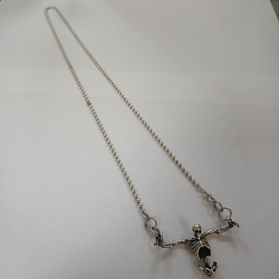 CADENA, DIJE PLATA 26 GRMS (SEMINUEVO)