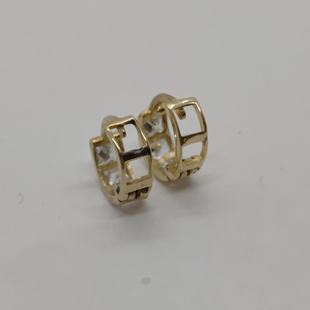 ARRACADAS PAR ORO 10 K 1.1 GRMS (SEMINUEVO)