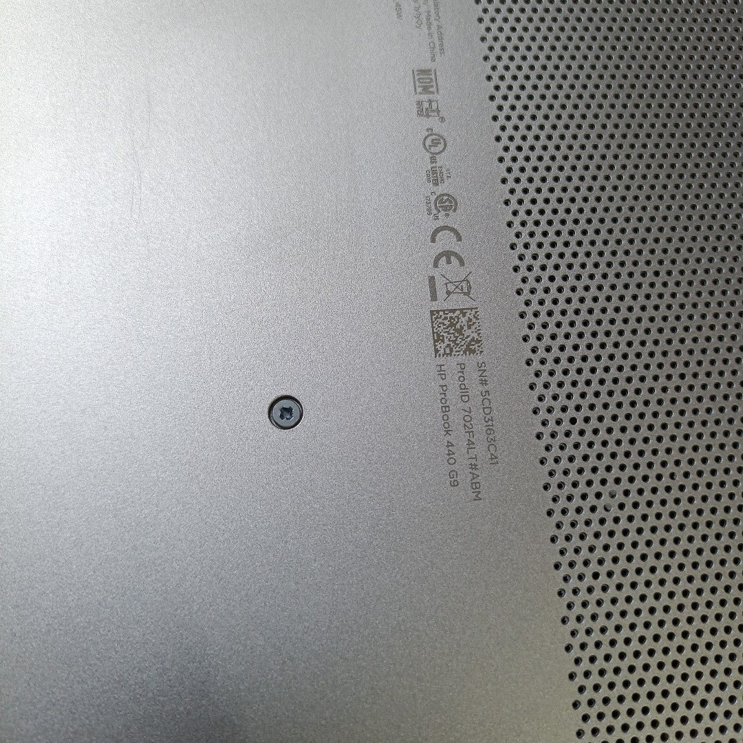 LAPTOP HP PROBOOK 440 G9 (2024) 512 GB SSD 16 GB RAM (SEMINUEVO)