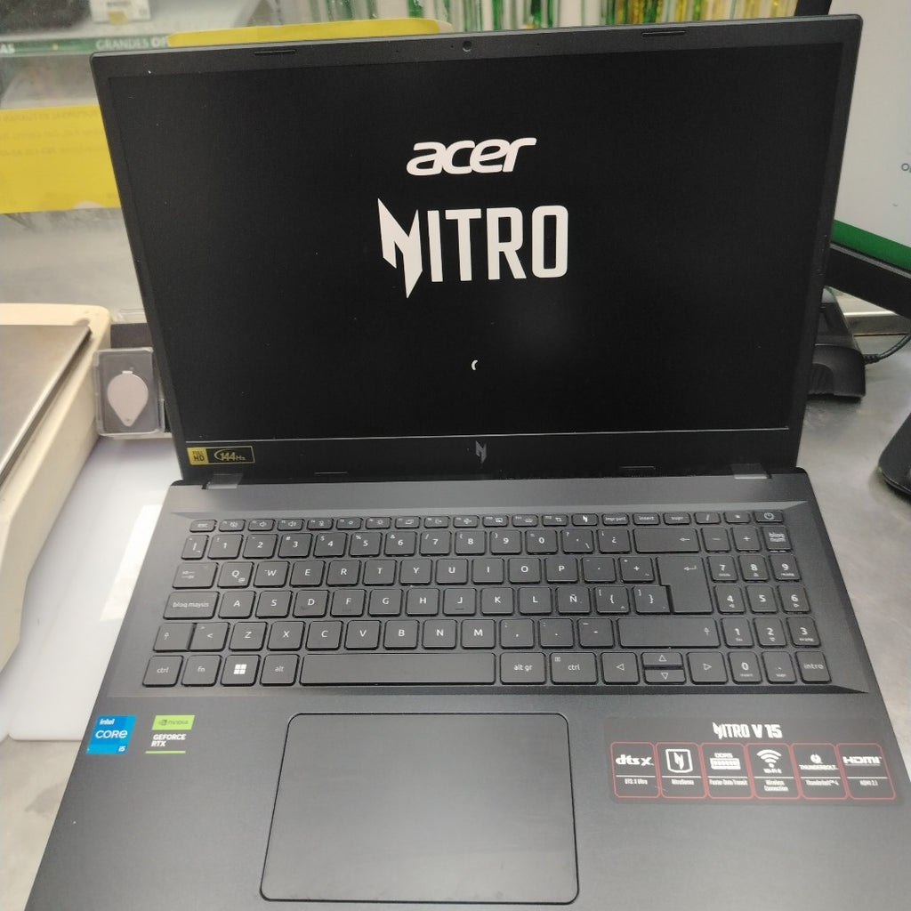 LAPTOP ACER NITRO V15 ANV15-51-50HH (2024) 512 GB SSD 8 GB RAM (SEMINUEVO)