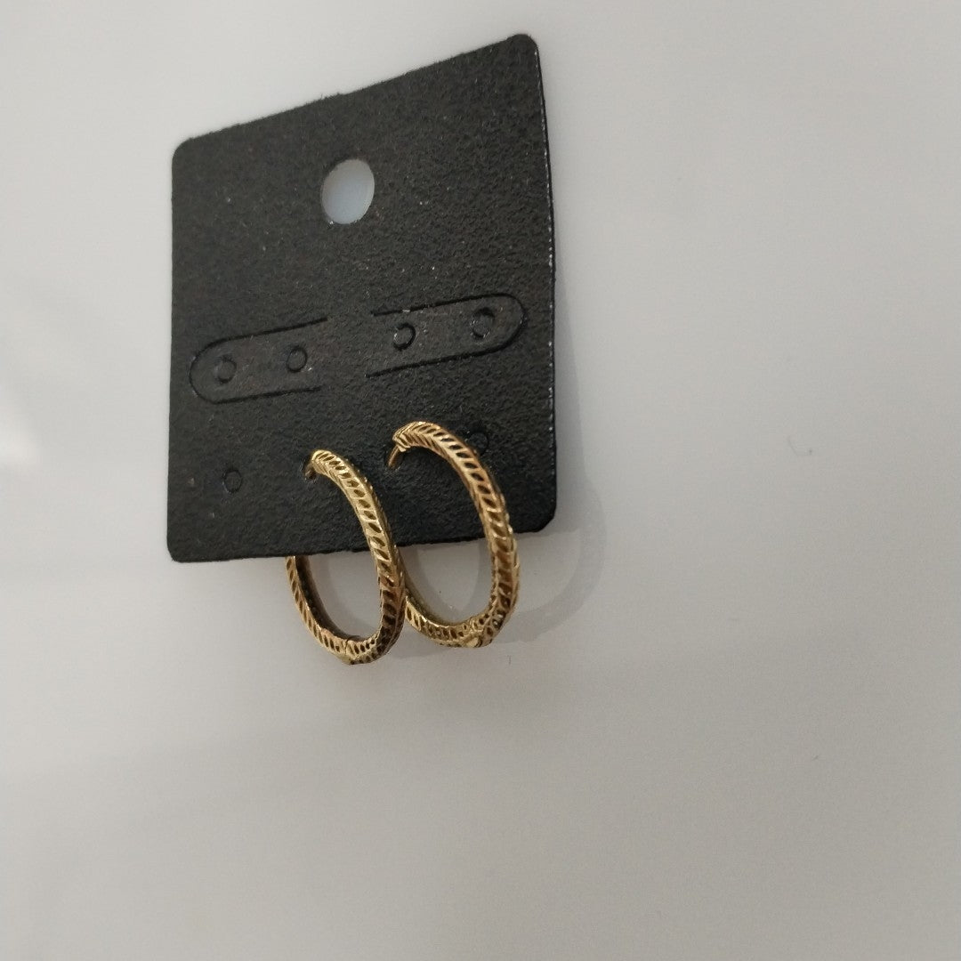 ARRACADAS PAR ORO 8 K 1.2 GRMS (SEMINUEVO)