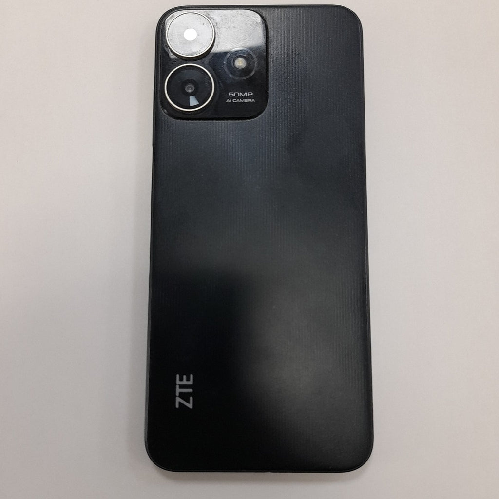 CELULAR ZTE BLADE V50 SMART 7060 128 GB 4 GB RAM (SEMINUEVO)