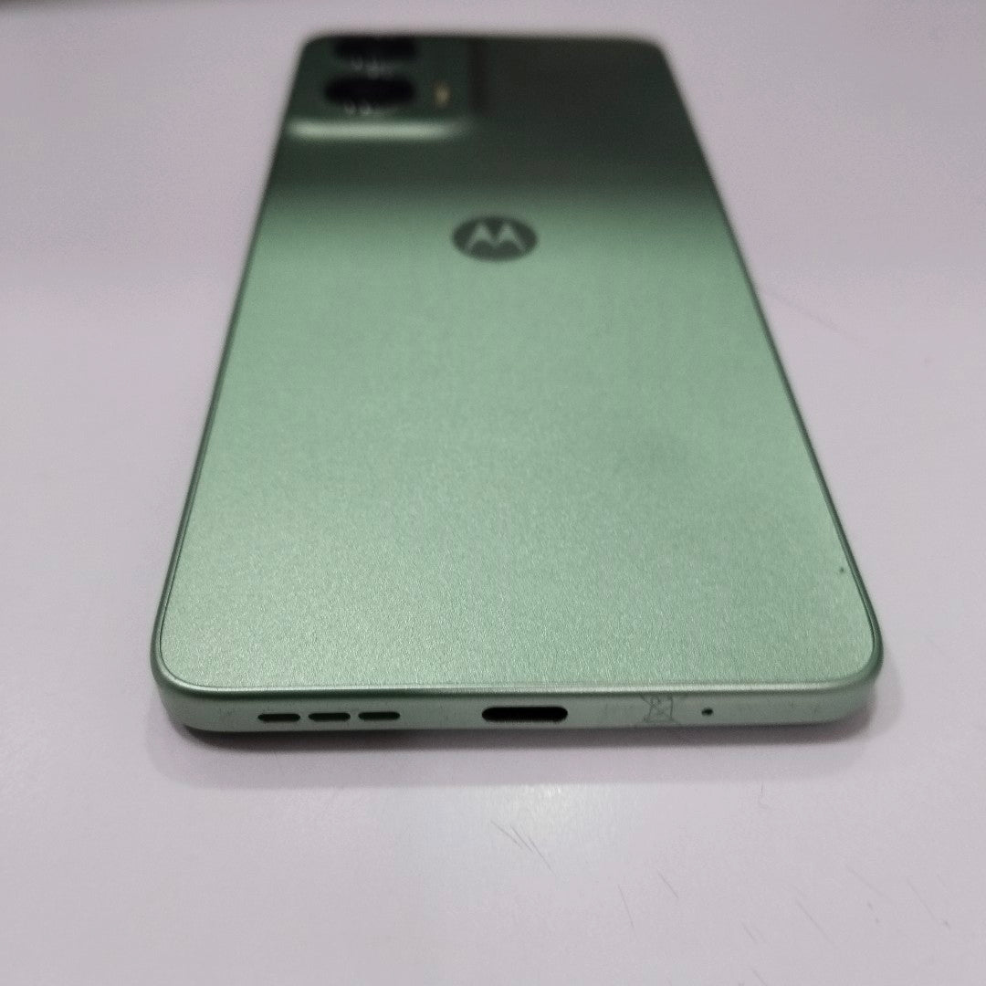CELULAR MOTOROLA MOTO G24 XT2423-1 (2024) 128 GB 4 GB RAM (SEMINUEVO)