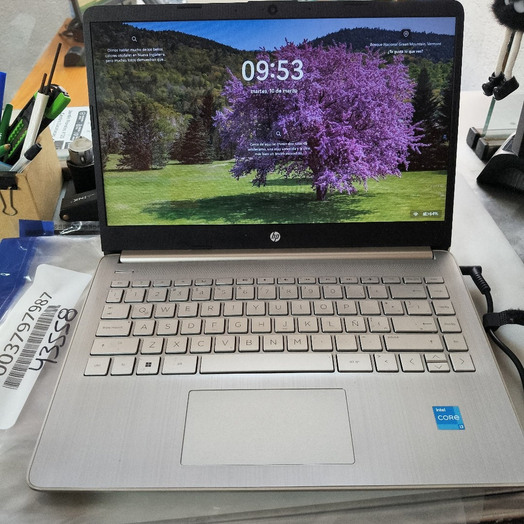 LAPTOP HP 14-DQ2502LA (2022) 256 GB SSD 8 GB RAM (SEMINUEVO)