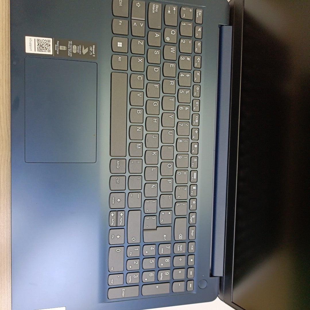 LAPTOP LENOVO IDEAPAD 1 15IAU7 (2024) 1 TB SSD 8 GB RAM (SEMINUEVO)
