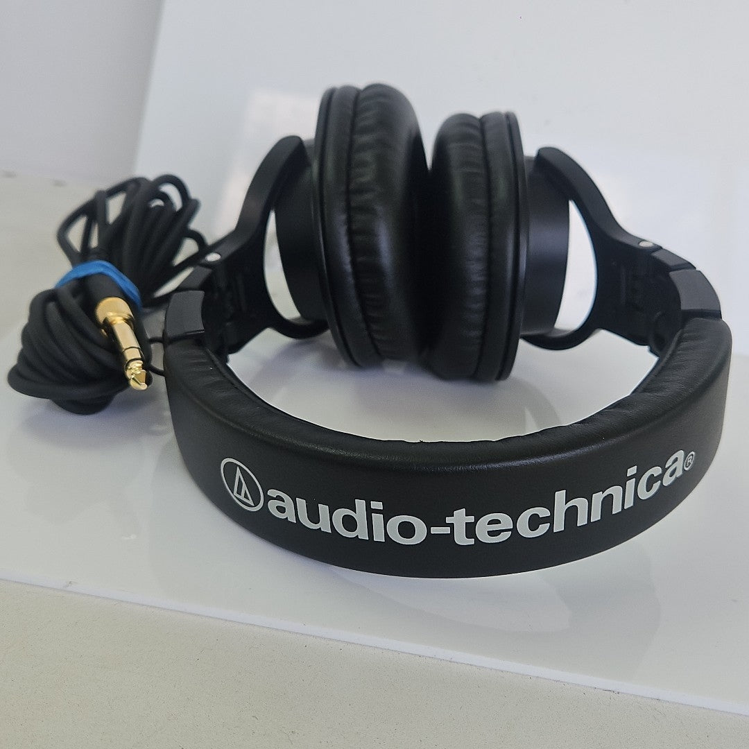 AUDIFONOS AUDIO-TECHNICA ATH-M30X ALAMBRICO OVER EAR (SEMINUEVO)