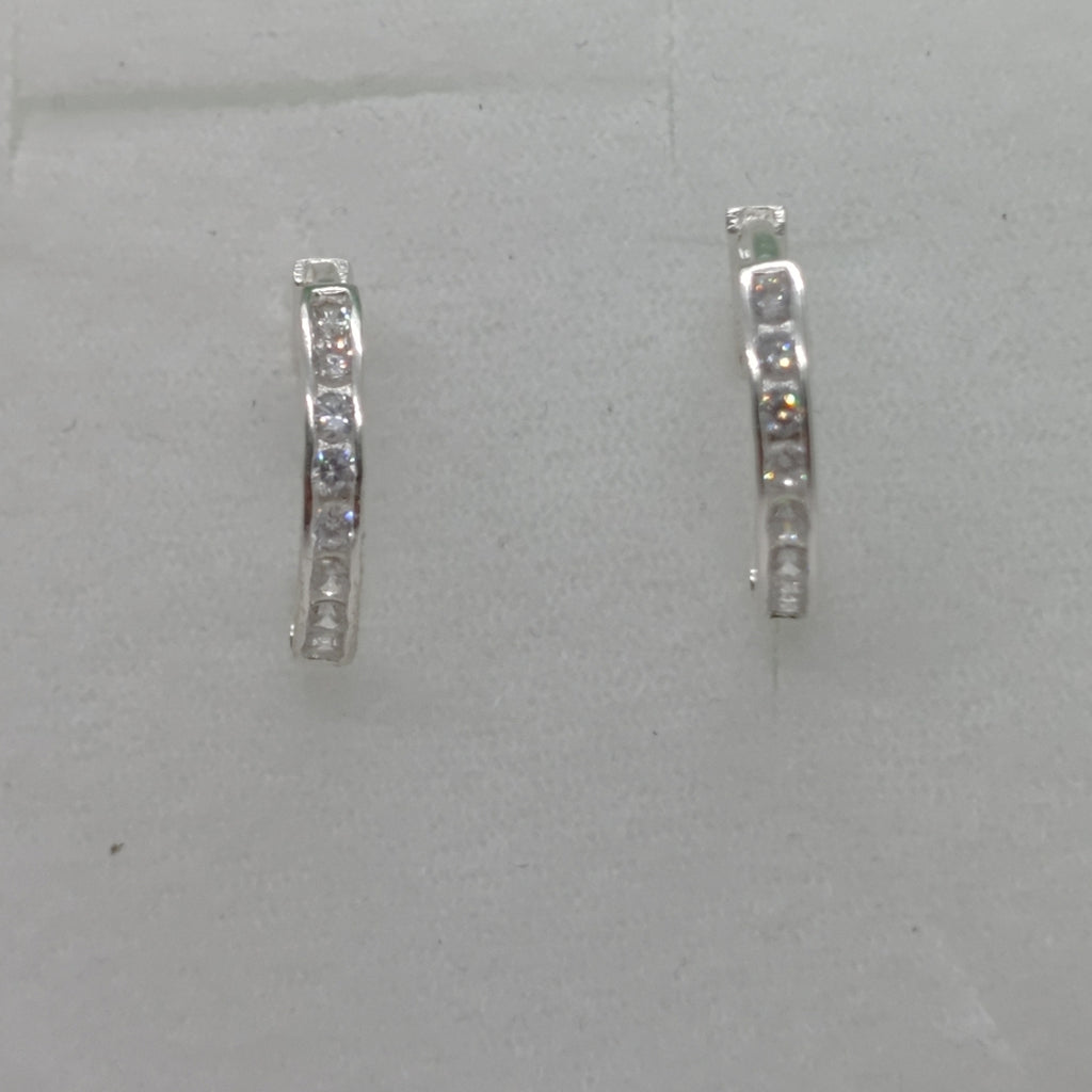 ARRACADAS C/CIRCONIAS PLATA .925 2.1 GR (NUEVO)