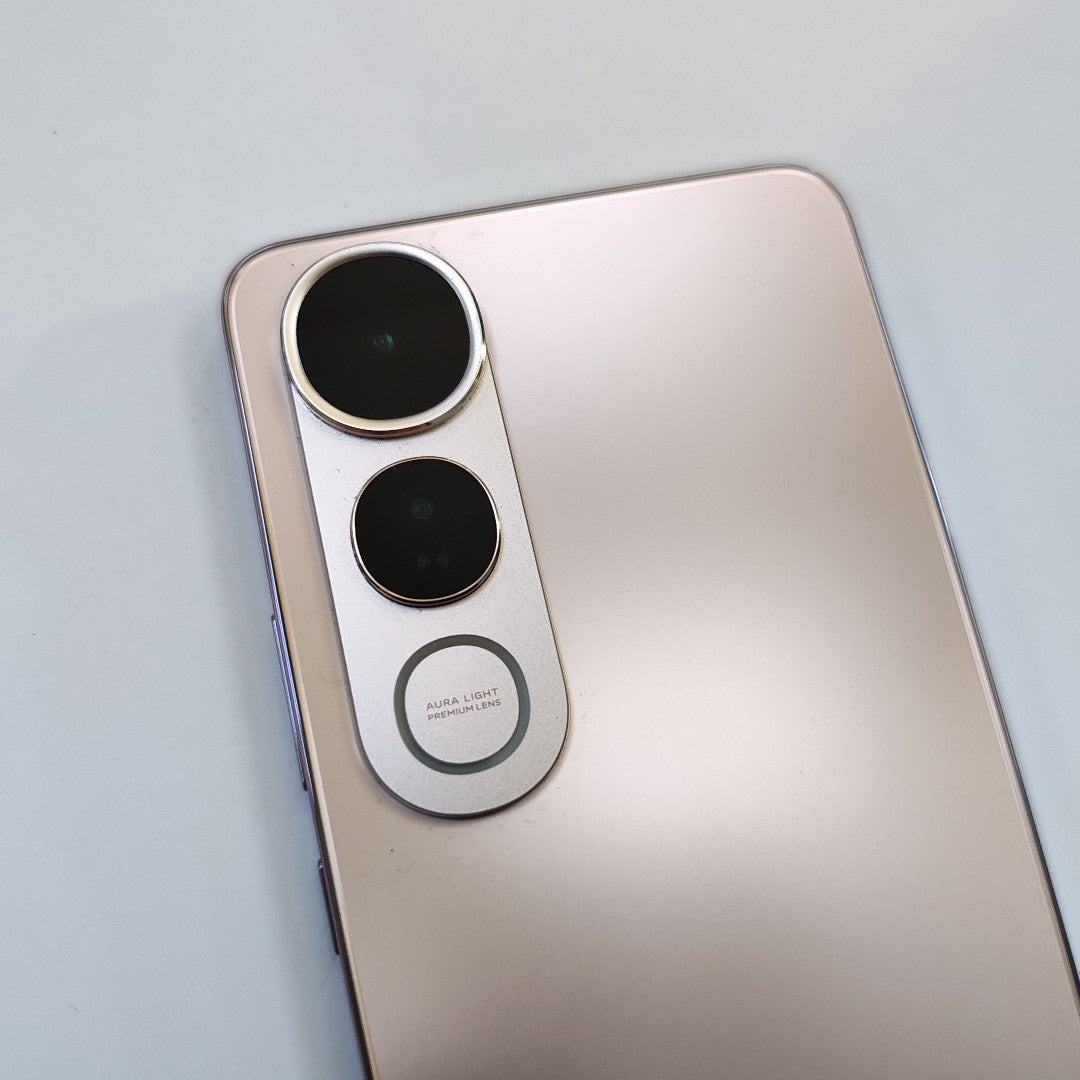 CELULAR VIVO V50 LITE 5G V2440 (2025) 256 GB 12 GB RAM (SEMINUEVO)
