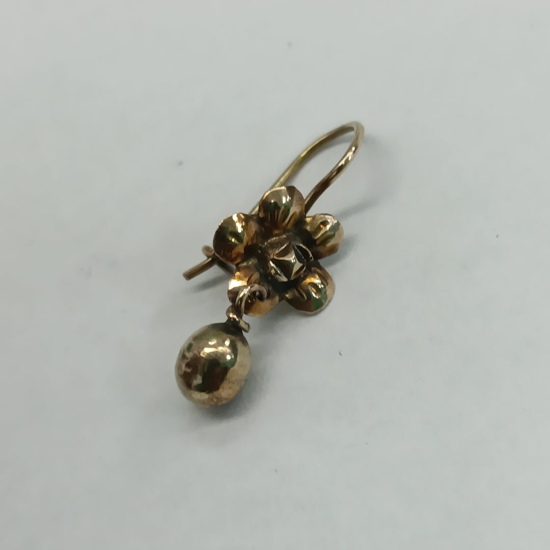 ARETES PAR ORO 8 K 1,10 GRMS (SEMINUEVO)