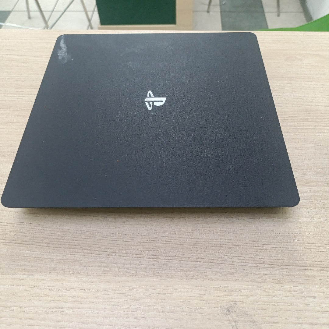 CONSOLA DE VIDEOJUEGO SONY PS4 SLIM 1 TB (SEMINUEVO)