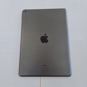 TABLETA APPLE IPAD 9 A2602 64 GB 3 GB RAM (SEMINUEVO)