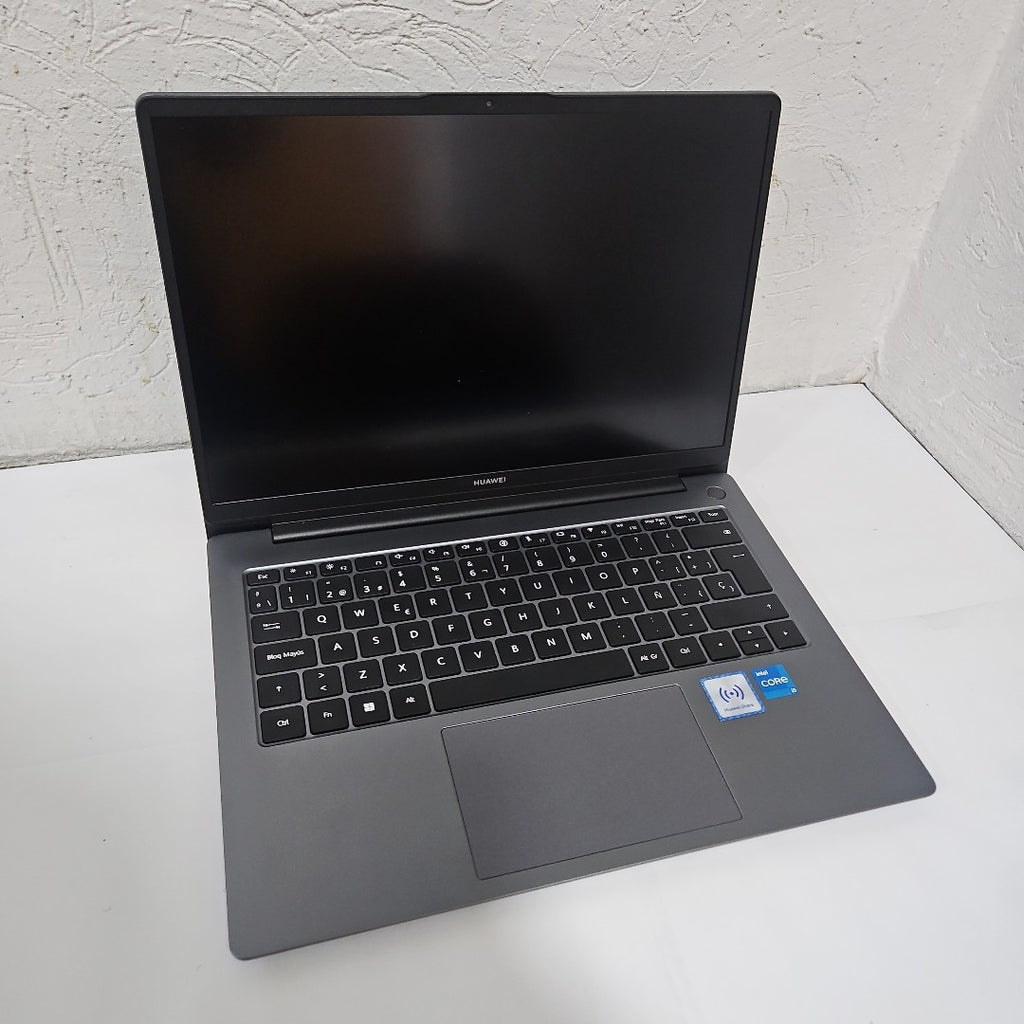 LAPTOP HUAWEI MATEBOOK D14 MDF-X (2024) 512 GB SSD 16 GB RAM (SEMINUEVO)