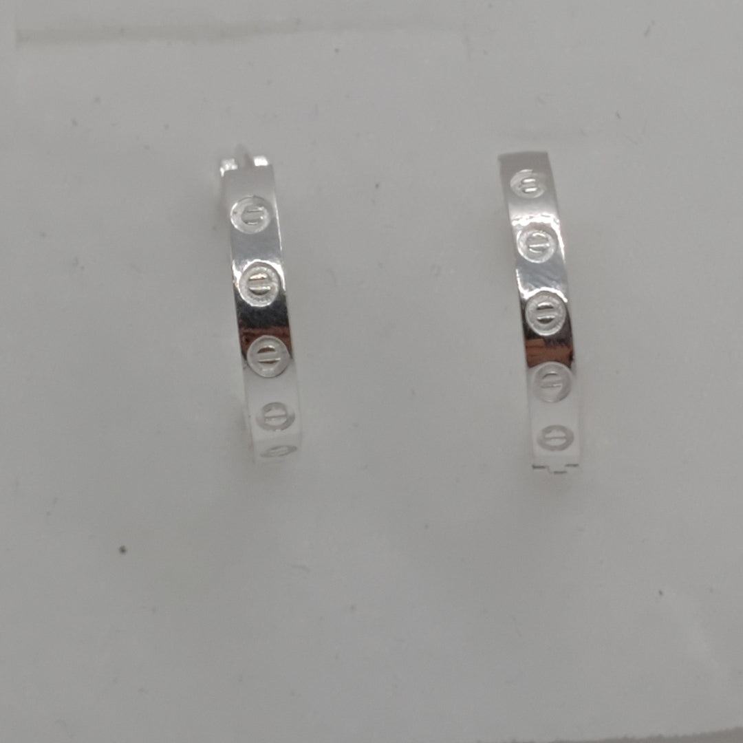 ARETES ARRACADAS FIG TORNILLOS PLATA .925 2.63 GR (NUEVO)