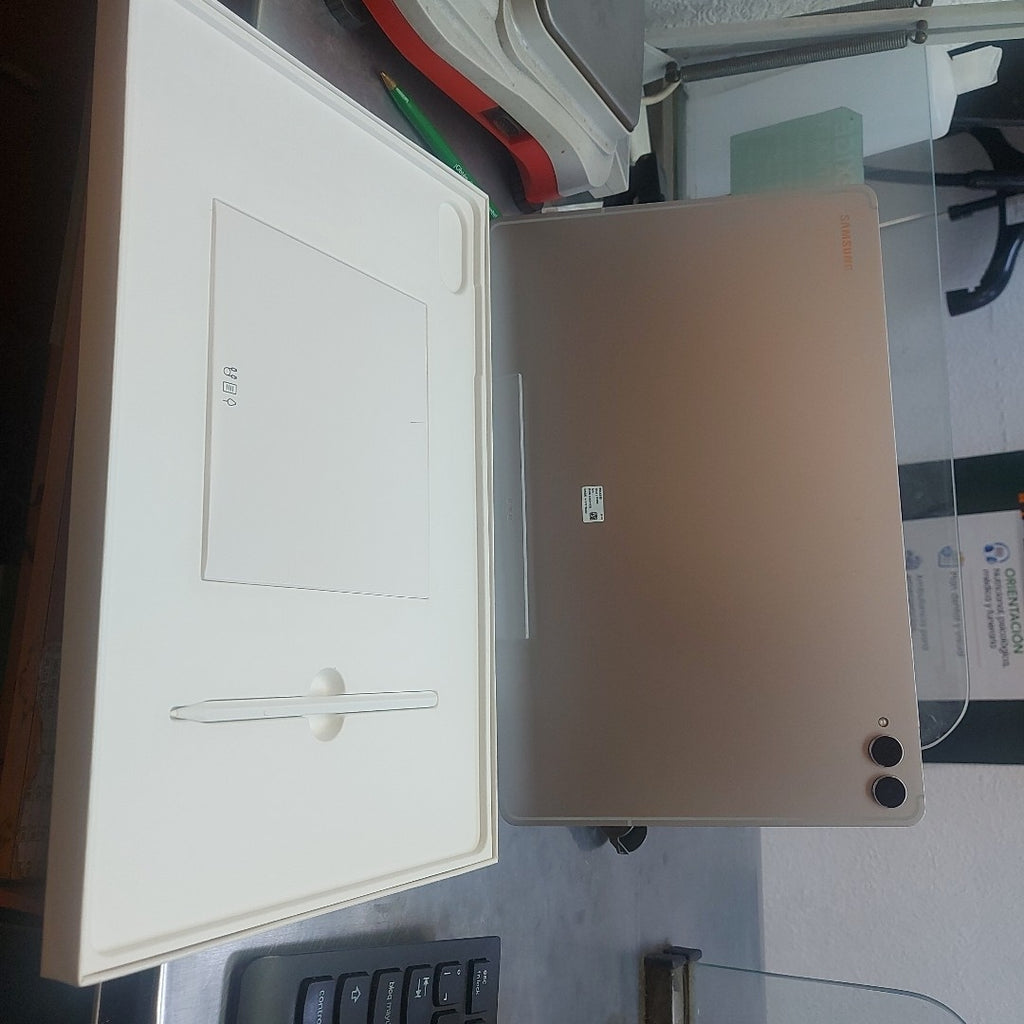 TABLETA SAMSUNG GALAXY TAB S11 ULTRA SM-X930 (2025) 256 GB 12 GB RAM (SEMINUEVO)