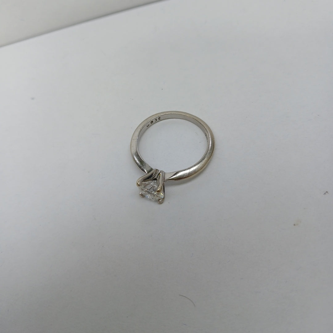 ANILLITO ORO BLANCO 14 K 3.1 GRMS (SEMINUEVO)