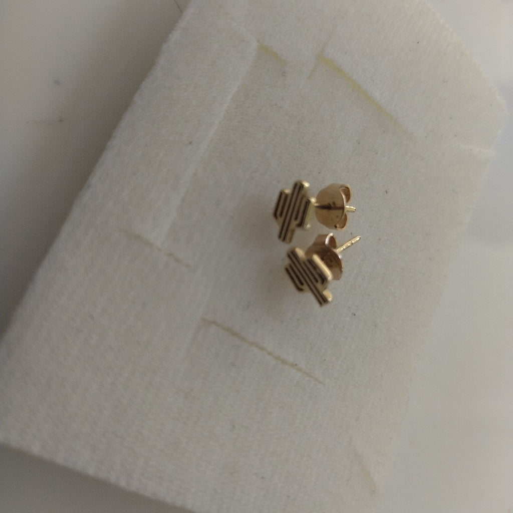 BROQUELES PAR ORO 14 K 1.1 GRMS (SEMINUEVO)
