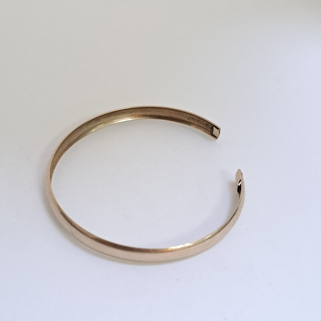 PULSERA RIGIDA ORO 8 K 5.8 GRMS (SEMINUEVO)