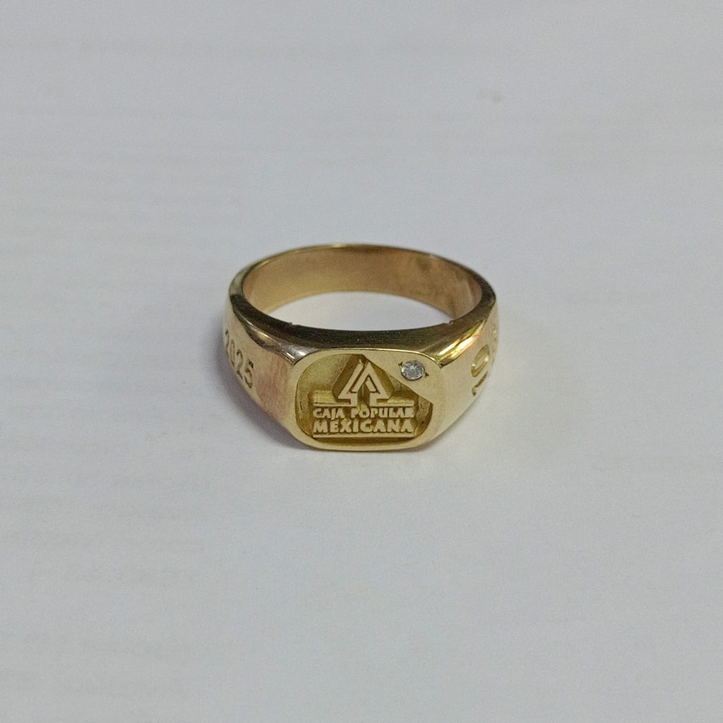 ANILLO CONMEMORATIVO ORO 8 K 7,50 GRMS (SEMINUEVO)
