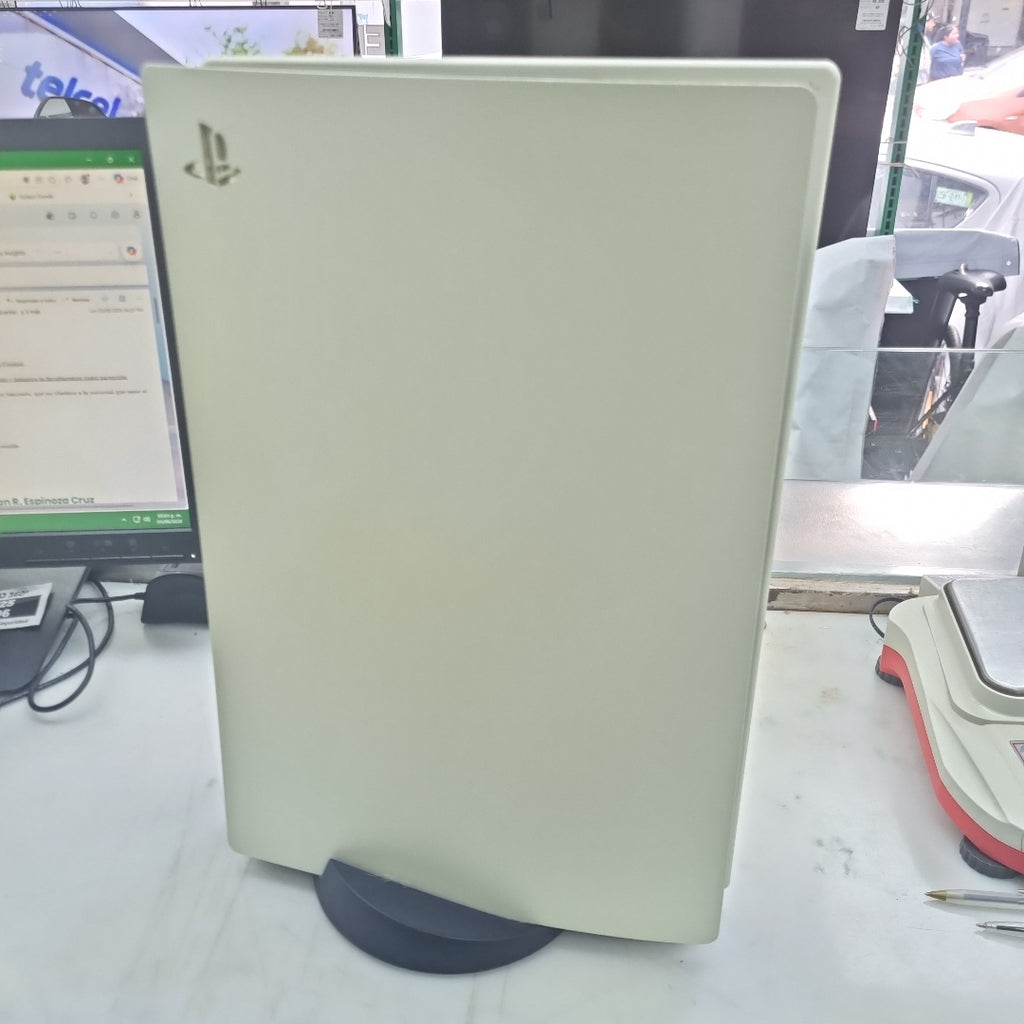 CONSOLA DE VIDEOJUEGO SONY PS5 825 SSD (SEMINUEVO)