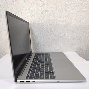 LAPTOP HP 255R G10 (2025) 512 GB SSD 8 GB RAM (SEMINUEVO)