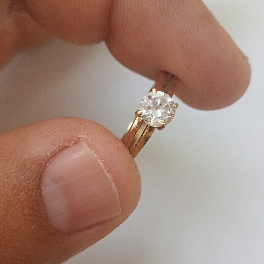 SOLITARIO ORO 14 K 2.2 GRMS (SEMINUEVO)