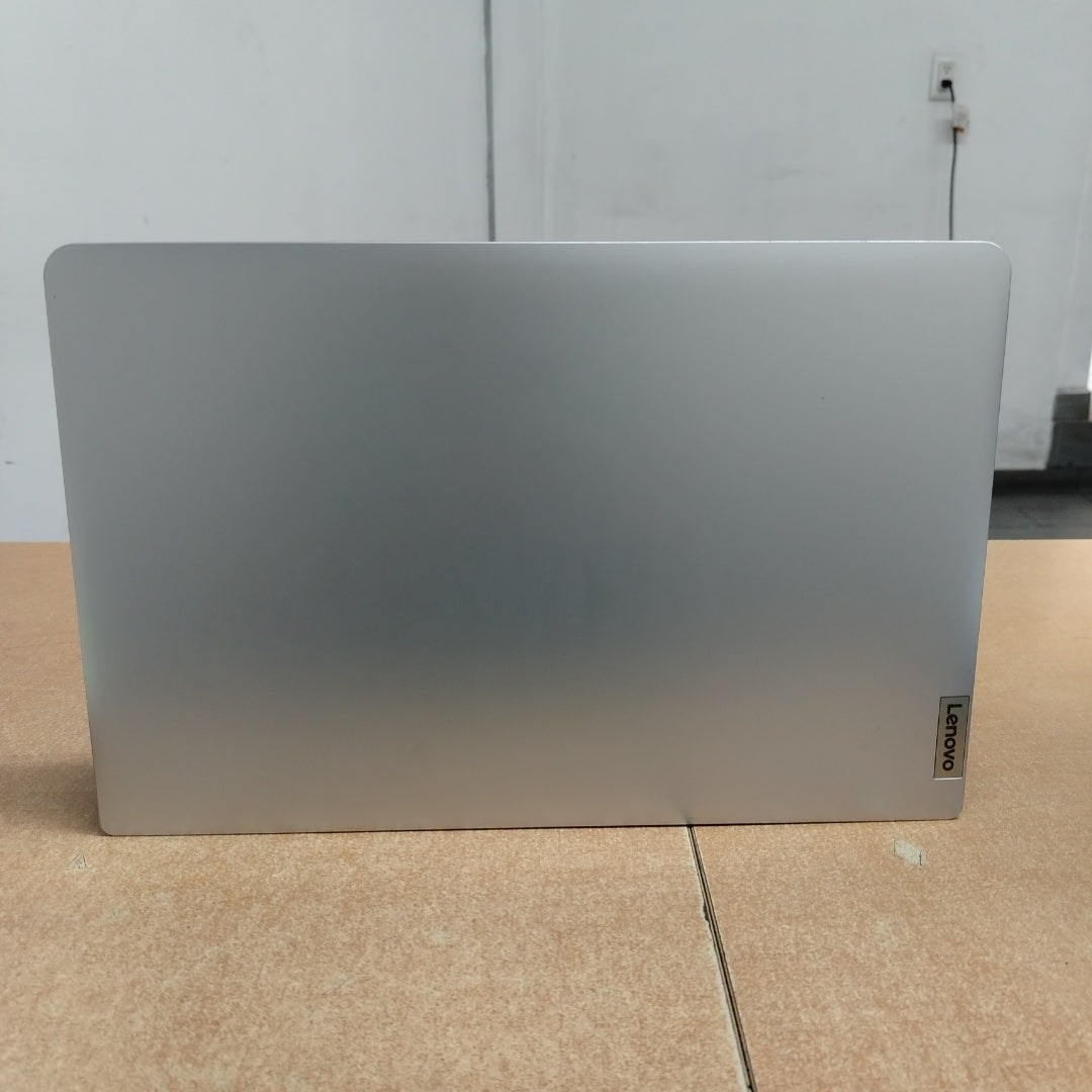 LAPTOP LENOVO IDEAPAD 1 15IGL7 (2024) 256 GB SSD 8 GB RAM (SEMINUEVO)