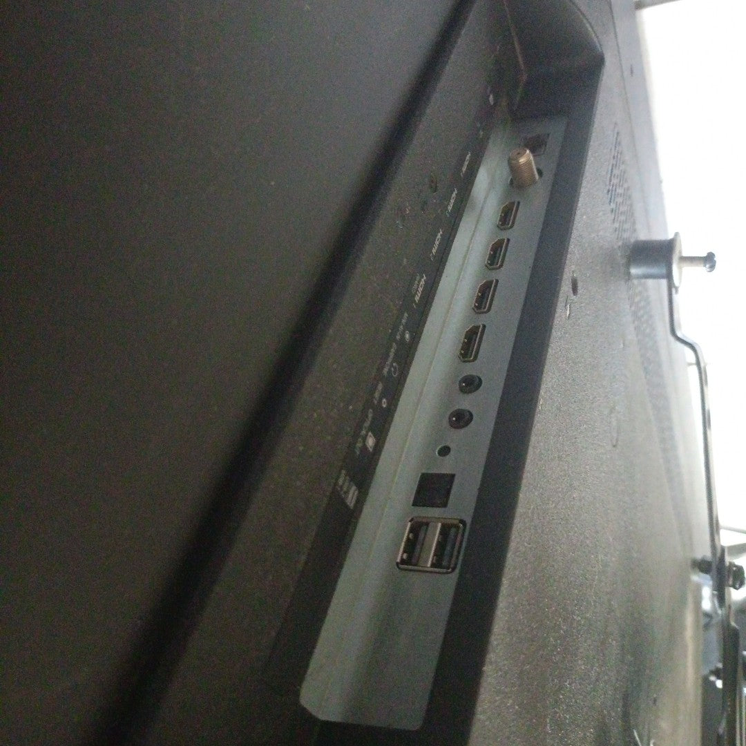 PANTALLA HKPRO HKP55RUHD3 55" LED 4K (SEMINUEVO)