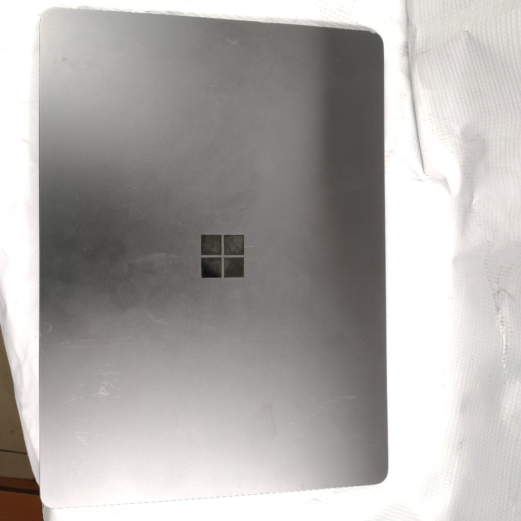 LAPTOP MICROSOFT SURFACE LAPTOP 7 2037 (2025) 1 TB SSD 16 GB SSD (SEMINUEVO)