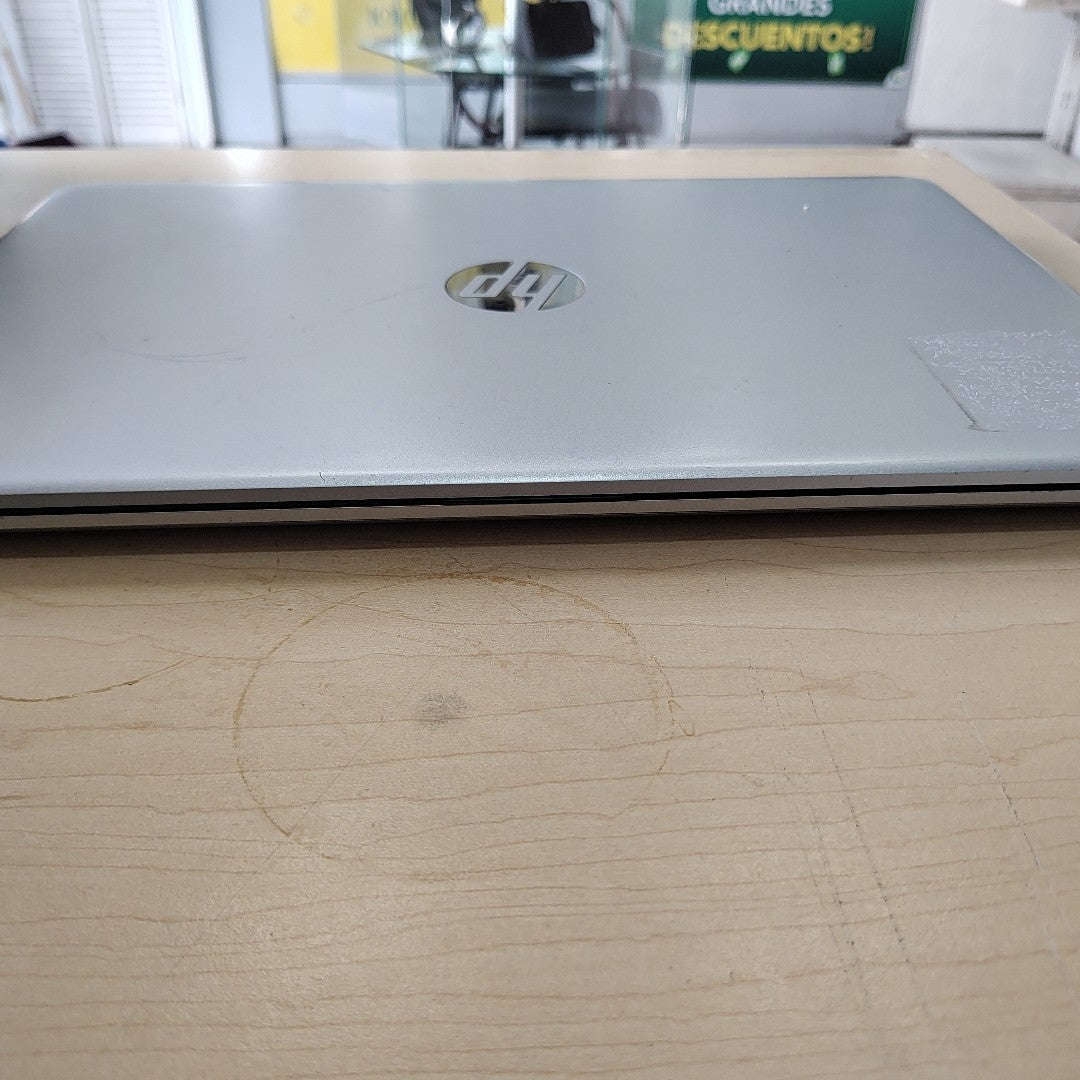 LAPTOP HP 15-DY0016LA (2023) 256 GB 12 GB RAM (SEMINUEVO)