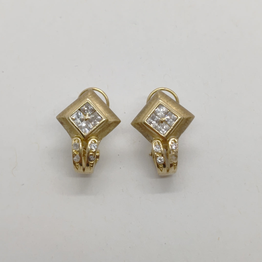 ARETES PAR ORO 10 K 4.7 GRMS (SEMINUEVO)