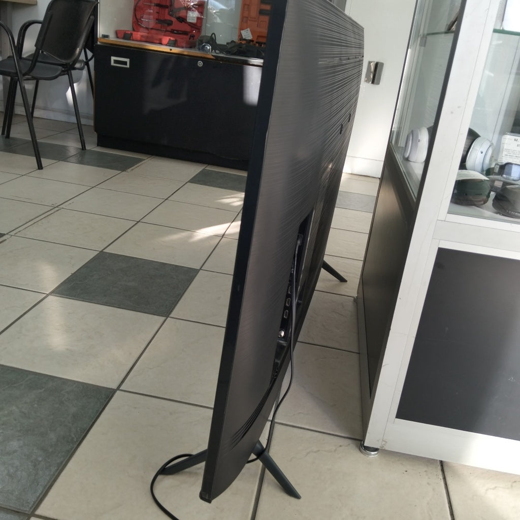 PANTALLA SAMSUNG UN55AU7000F (2022) 55" LED 4K (SEMINUEVO)