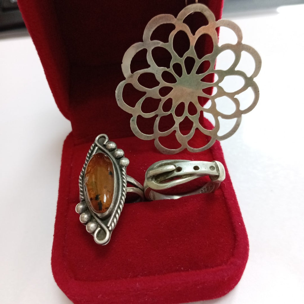 ANILLITO, DIJE PLATA 9.2 GRMS (SEMINUEVO)