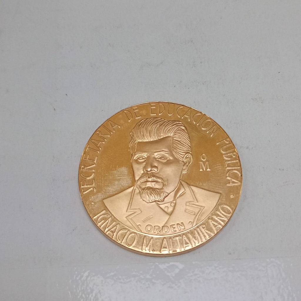 MEDALLA CONMEMORATIVA ORO 21 K 41.9 GRMS (SEMINUEVO)