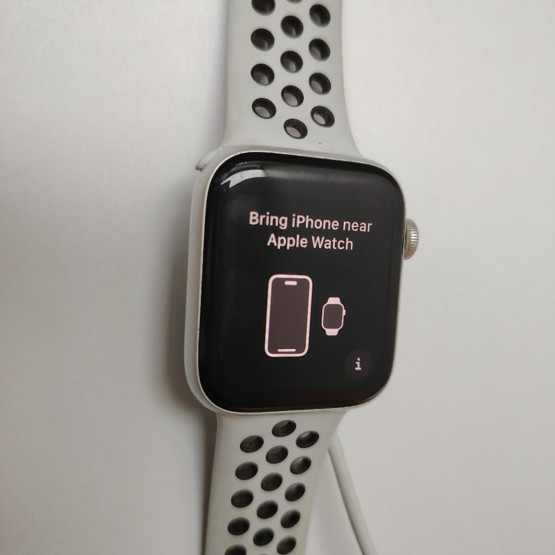 SMARTWATCH APPLE SE ALUMINIO A2352 44 MM GPS (SEMINUEVO)