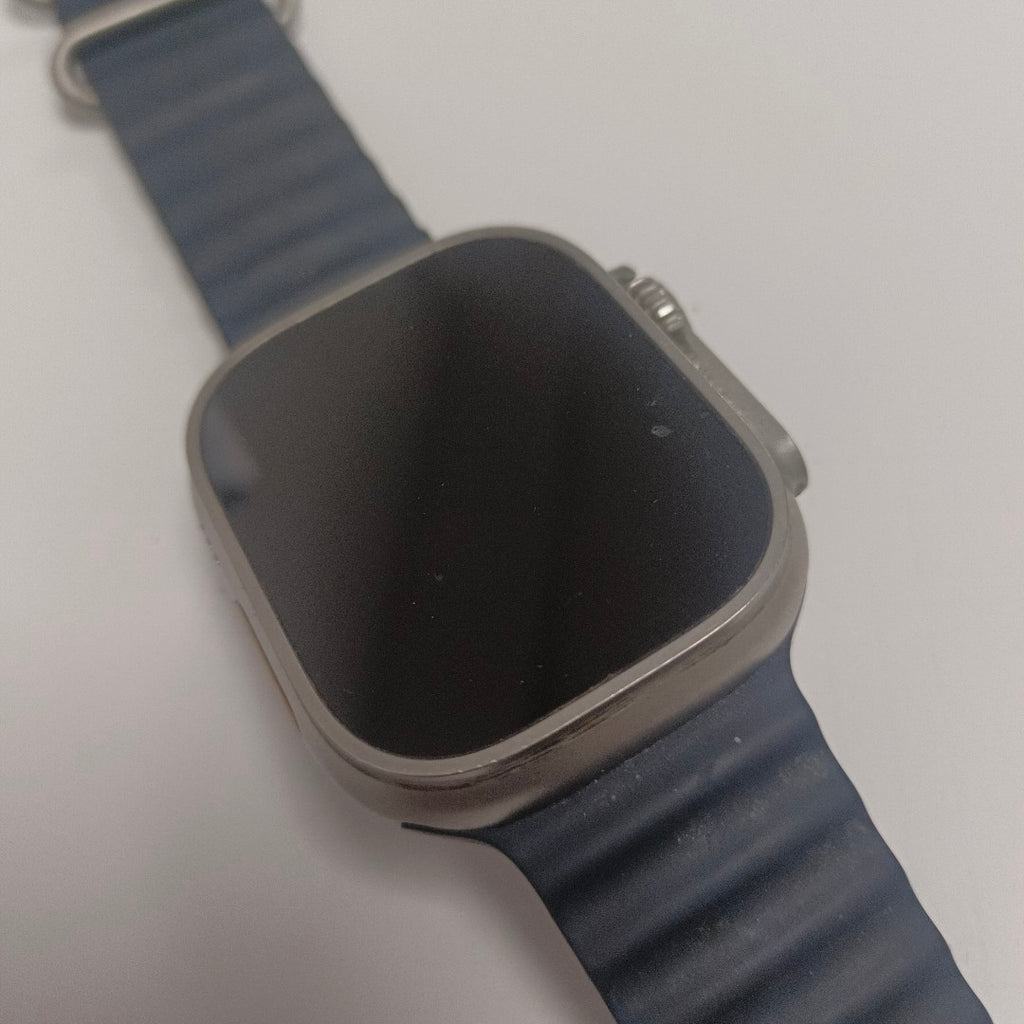 SMARTWATCH APPLE ULTRA TITANIO A2622 49 MM GPS + CELULAR (SEMINUEVO)