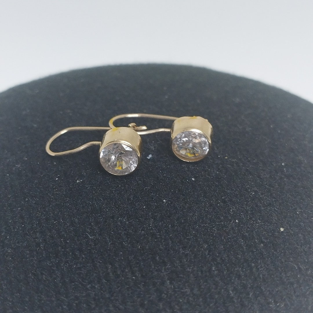 ARETES PAR ORO 14 K 1 GRMS (SEMINUEVO)