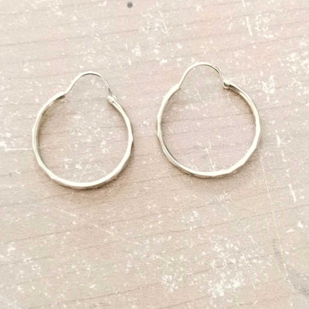 ARRACADAS PAR ORO 14 K 1.4 GRMS (SEMINUEVO)