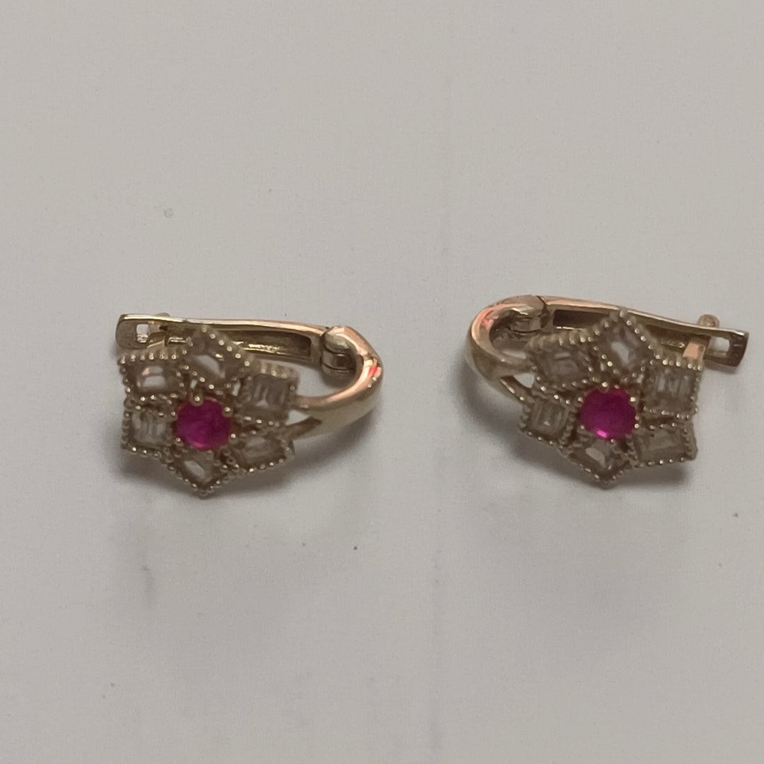 ARETES PAR ORO 14 K 1.2 GRMS (SEMINUEVO)