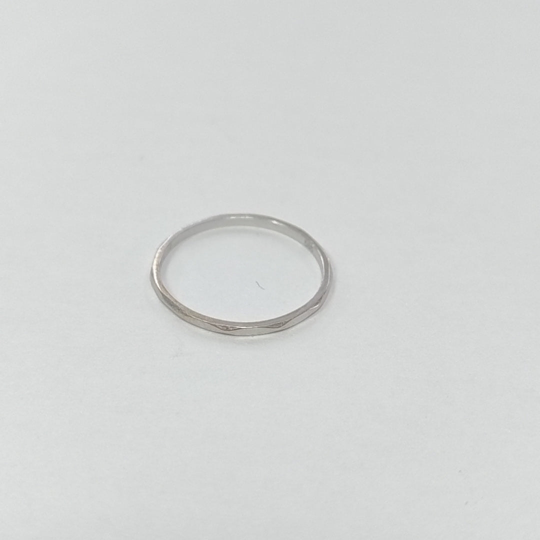 ARGOLLA ORO BLANCO 14 K 0.7 GRMS (SEMINUEVO)