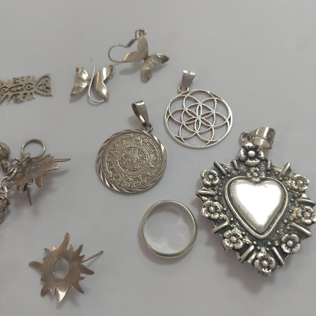 ARETES PAR,DIJE,PULSERA PLATA 65,80 GRMS (SEMINUEVO)