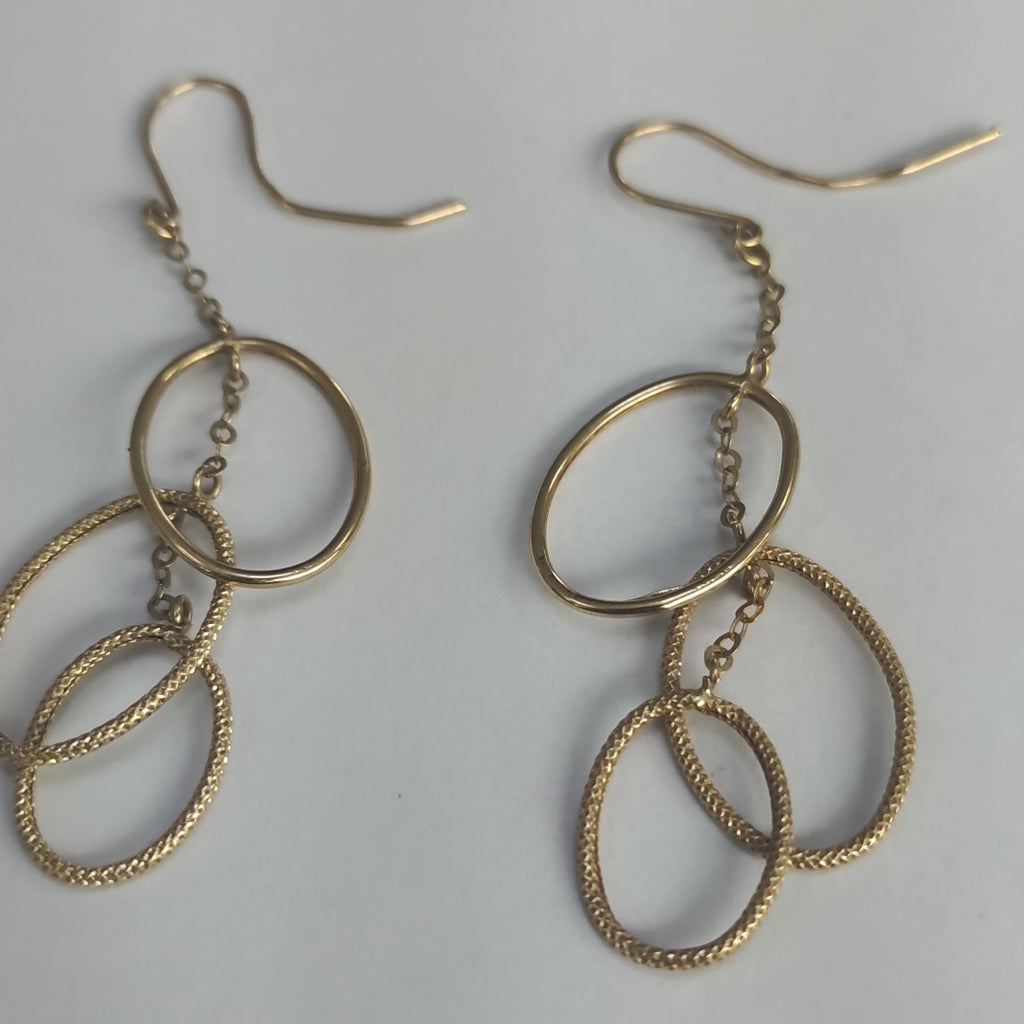ARETES PAR ORO 14 K 2.5 GRMS (SEMINUEVO)