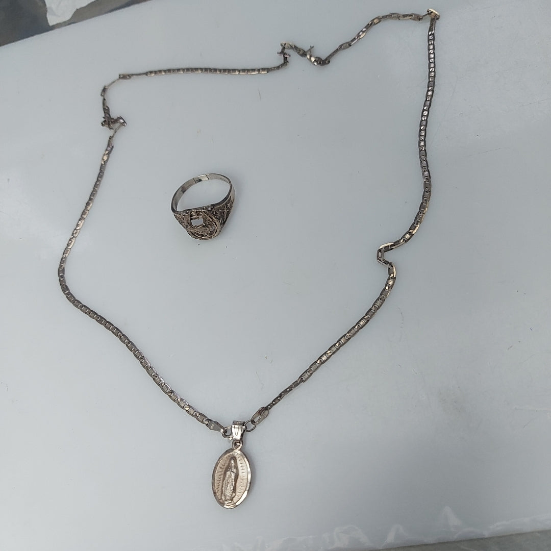 ANILLO, CADENA, MEDALLA RELIGIOSA PLATA 10.4 GRMS (SEMINUEVO)