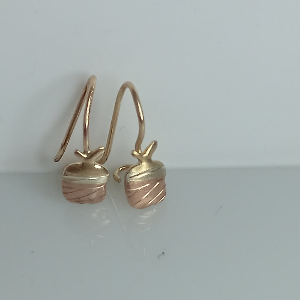 ARETES PAR ORO 10 K 0,70 GRMS (SEMINUEVO)