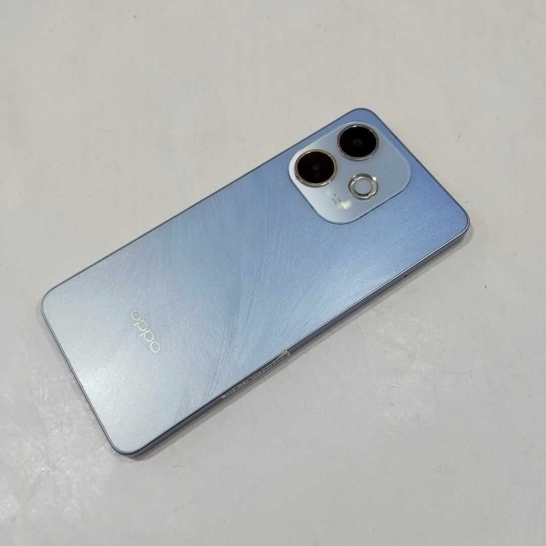CELULAR OPPO A5 PRO CPH2711 (2025) 256 GB 8 GB RAM (SEMINUEVO)