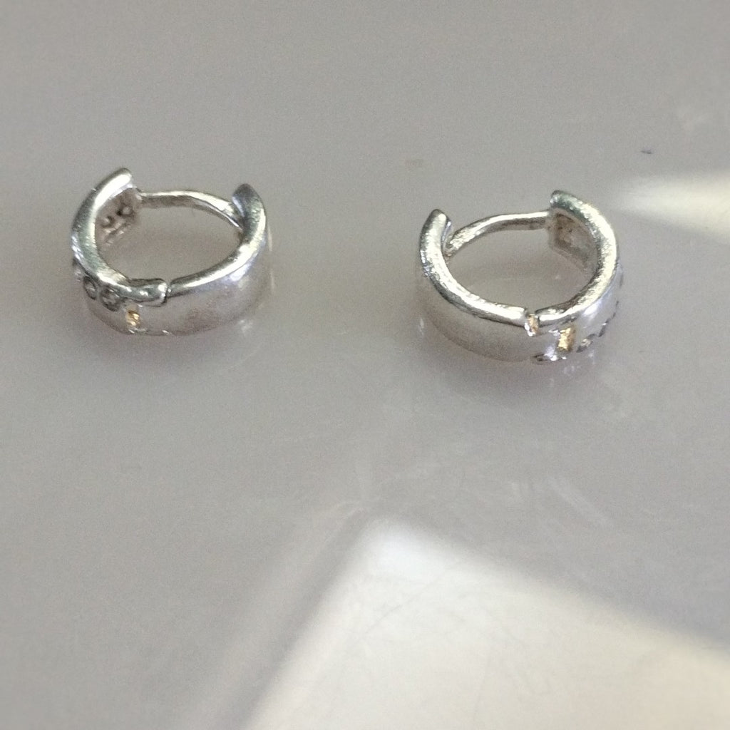 ARRACADAS C/CIRCONIAS PLATA .925 2.4 GR (NUEVO)