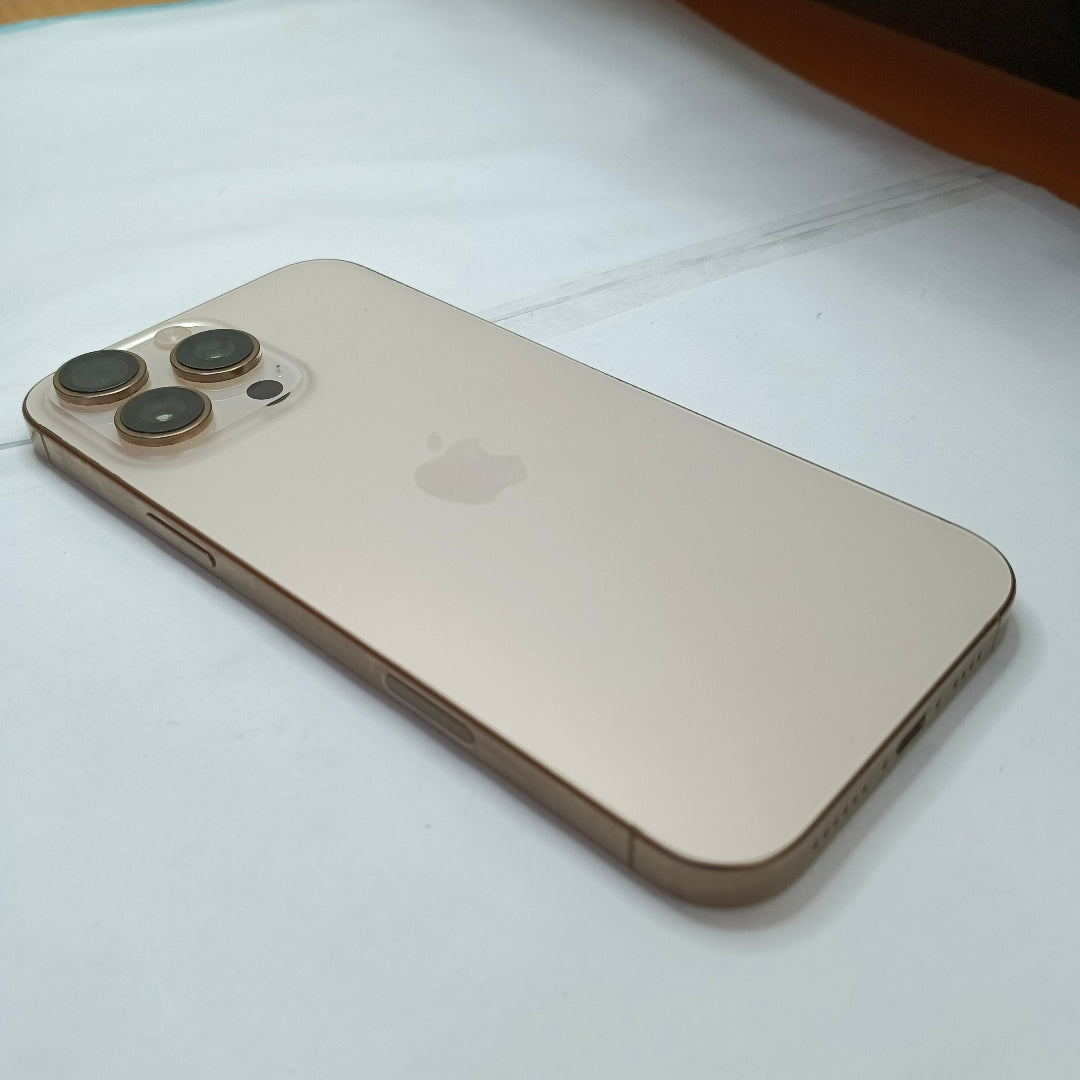 CELULAR APPLE IPHONE 16 PRO MAX A3295 (2024) 512 GB 8 GB RAM (SEMINUEVO)