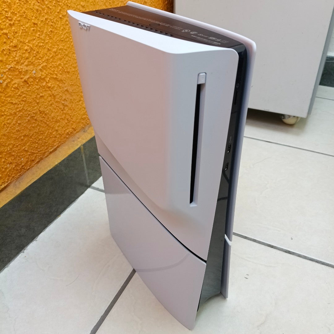 CONSOLA DE VIDEOJUEGO SONY PS5 SLIM 1 TB SSD (SEMINUEVO)