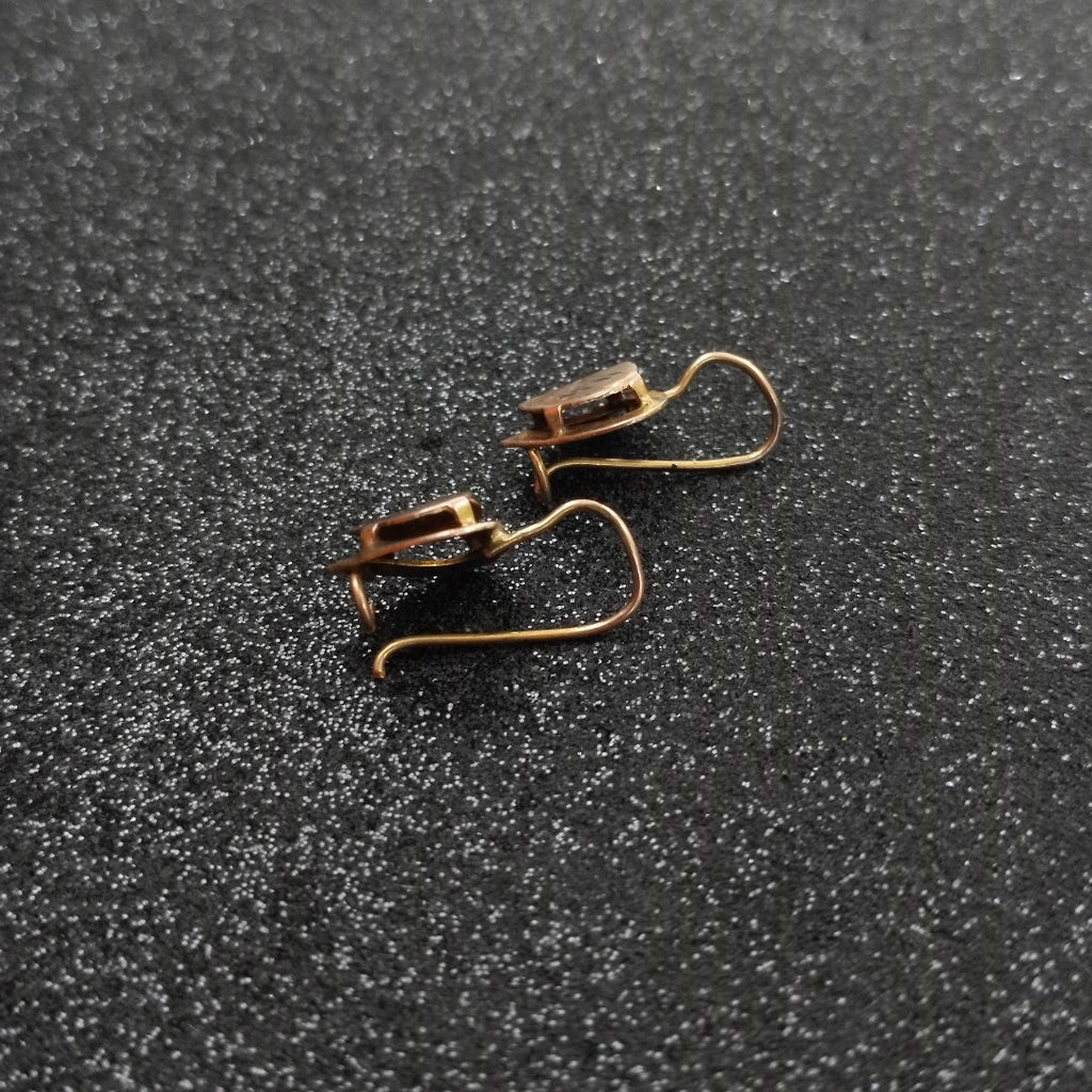 ARETES PAR ORO 8 K 1.8 GRMS (SEMINUEVO)